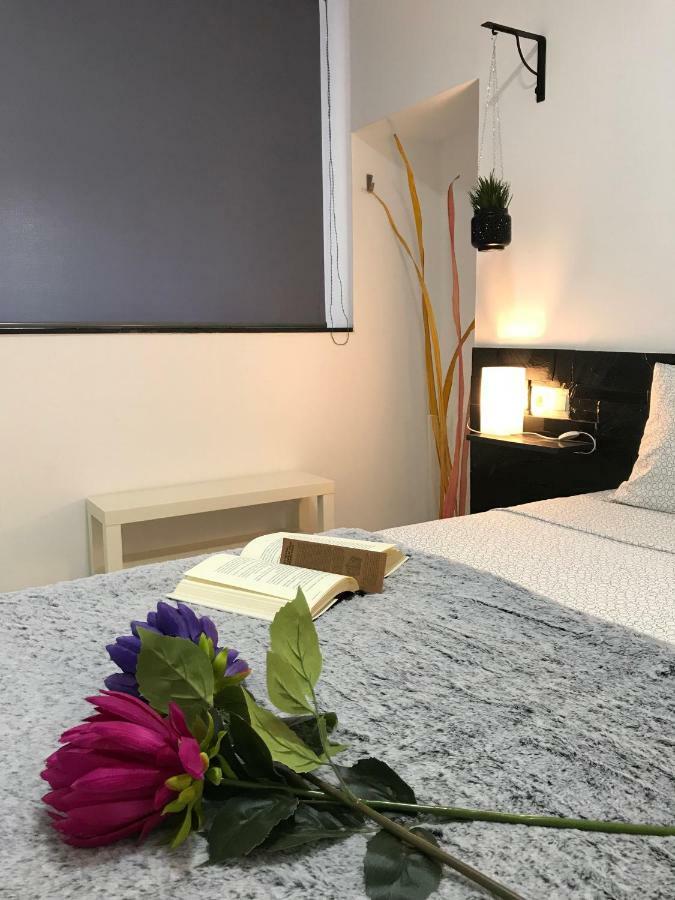 Loft Arco Del Cristo. Apartment กาเซเรส ภายนอก รูปภาพ