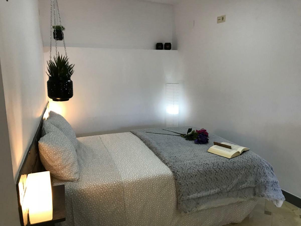 Loft Arco Del Cristo. Apartment กาเซเรส ภายนอก รูปภาพ