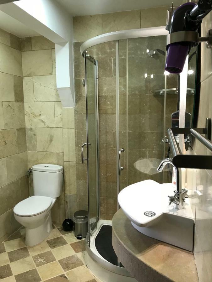 Loft Arco Del Cristo. Apartment กาเซเรส ภายนอก รูปภาพ