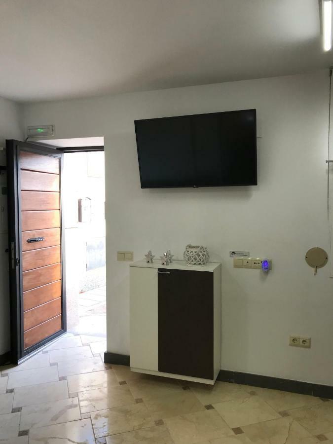 Loft Arco Del Cristo. Apartment กาเซเรส ภายนอก รูปภาพ